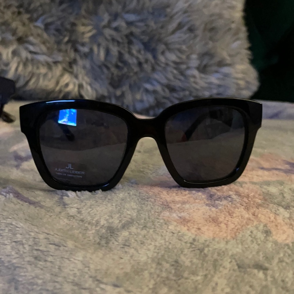 Judith Leiber Black Sunglasses 🕶